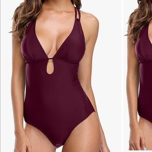 SOCIALA Women's Strappy Plunge One Piece Swimsuit